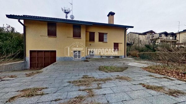casa indipendente in vendita a Parabiago