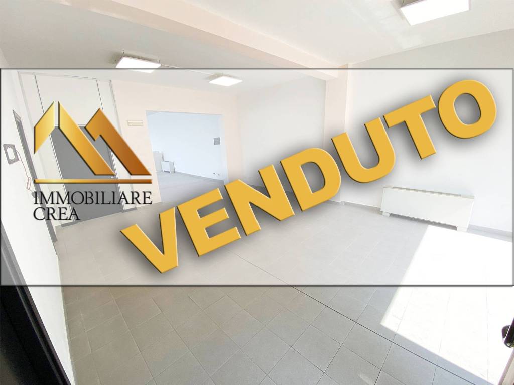 negozio in vendita a Parabiago