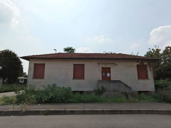 casa indipendente in vendita a Parabiago