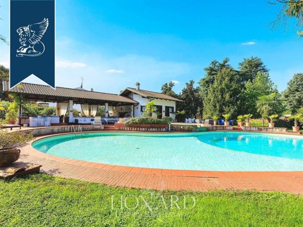 casa indipendente in vendita a Parabiago