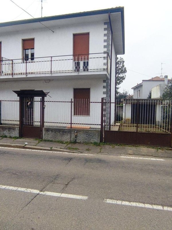 casa indipendente in vendita a Parabiago