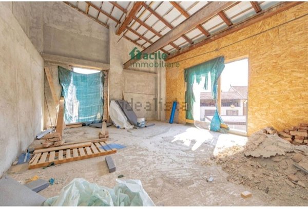 casa indipendente in vendita a Parabiago