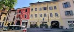 negozio in vendita a Parabiago