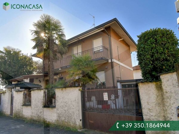 casa indipendente in vendita a Parabiago