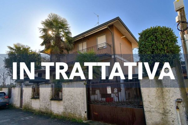 casa indipendente in vendita a Parabiago