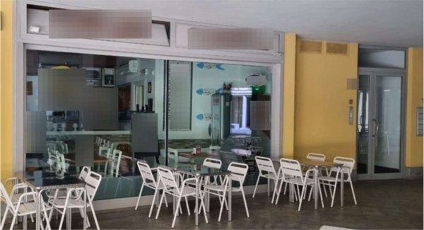 negozio in vendita a Parabiago