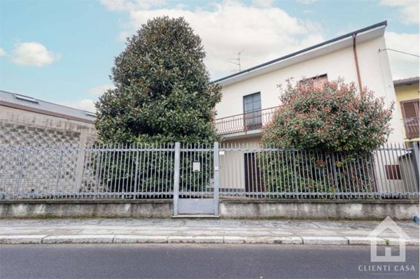 casa indipendente in vendita a Parabiago