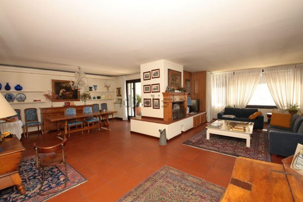 casa indipendente in vendita a Parabiago