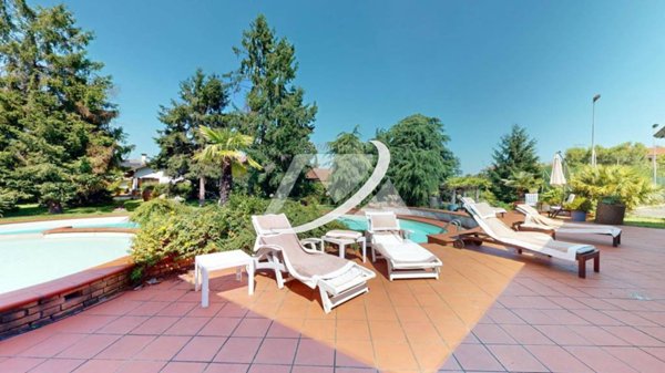 casa indipendente in vendita a Parabiago