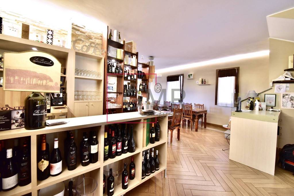 negozio in vendita a Parabiago