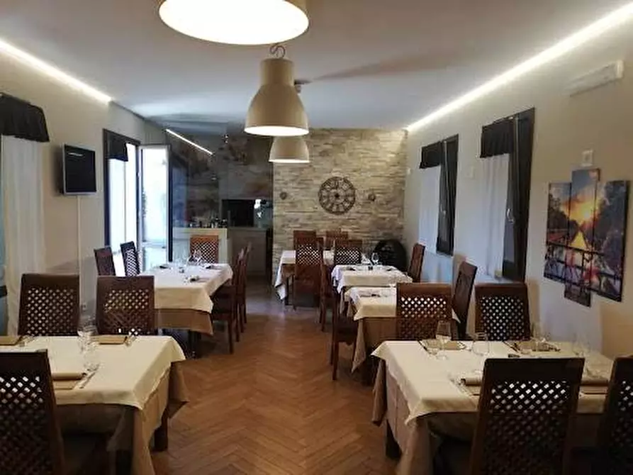 negozio in vendita a Parabiago