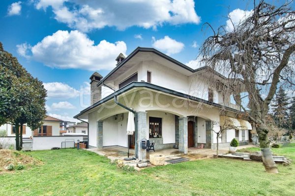 casa indipendente in vendita a Parabiago