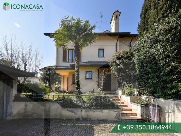 casa indipendente in vendita a Parabiago