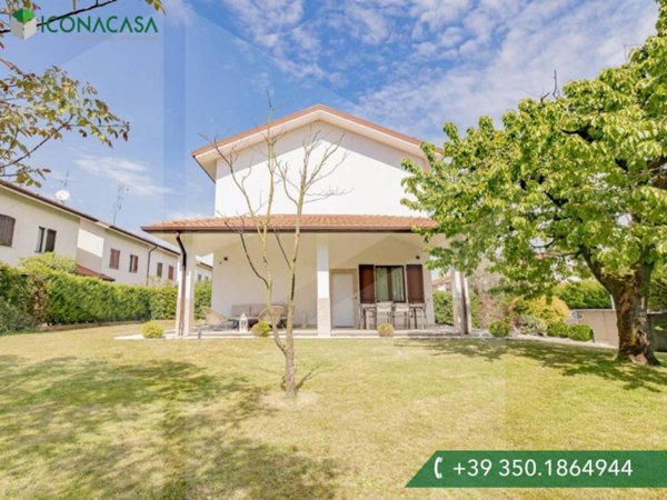 casa indipendente in vendita a Parabiago