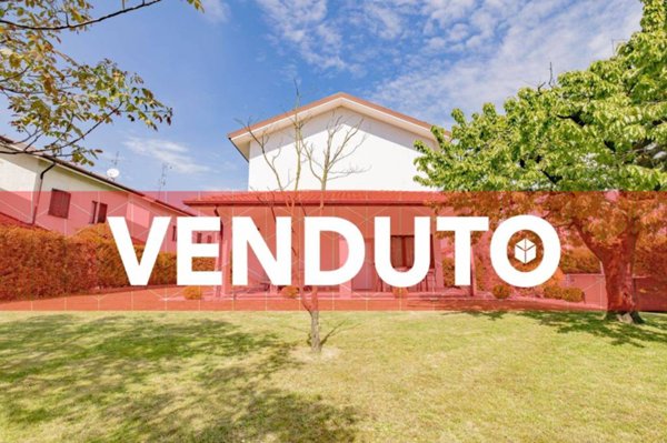 casa indipendente in vendita a Parabiago