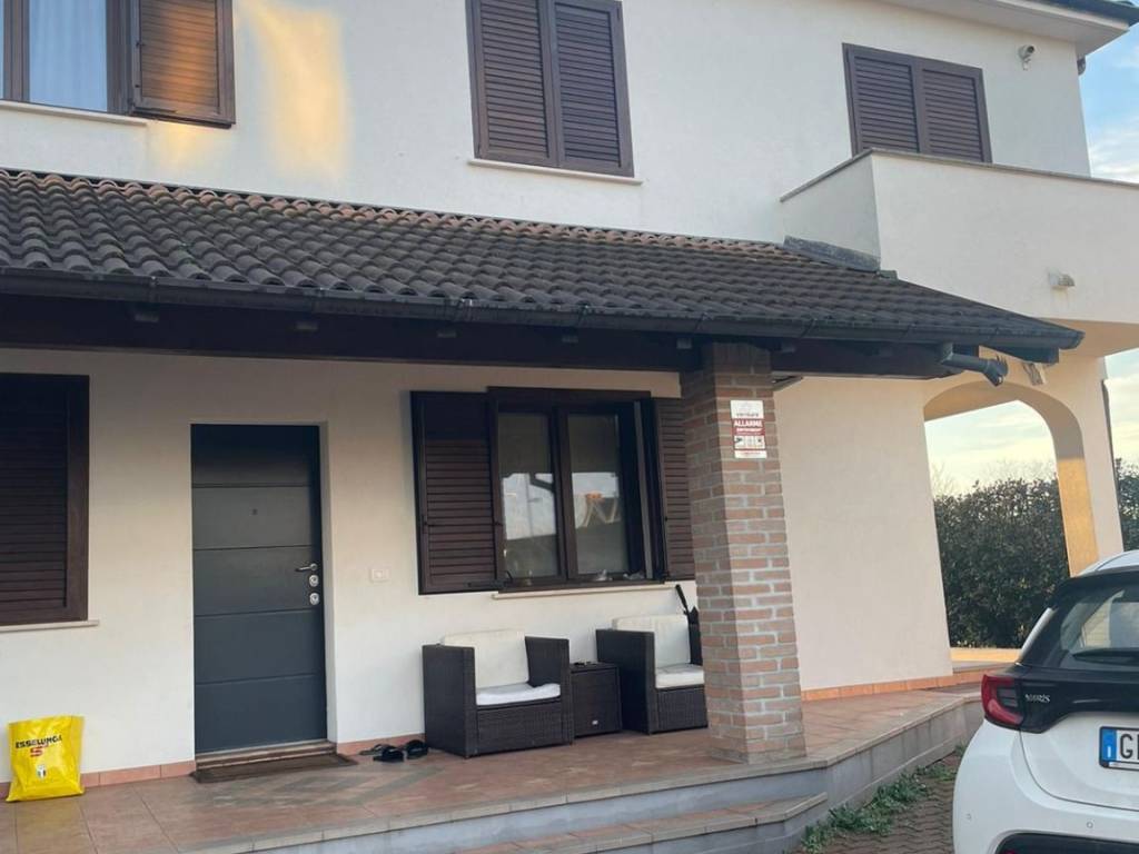 casa indipendente in vendita a Parabiago