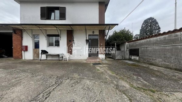 appartamento in vendita a Parabiago