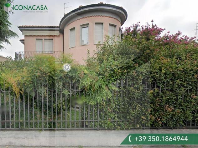 negozio in vendita a Parabiago