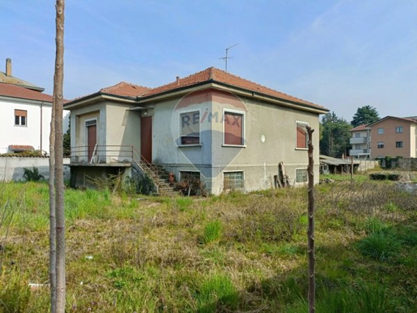 villa in vendita a Parabiago