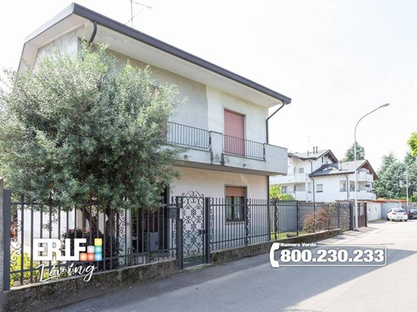 casa indipendente in vendita a Parabiago