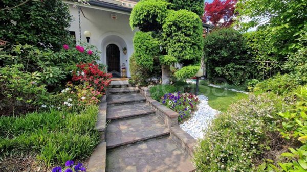 casa indipendente in vendita a Parabiago