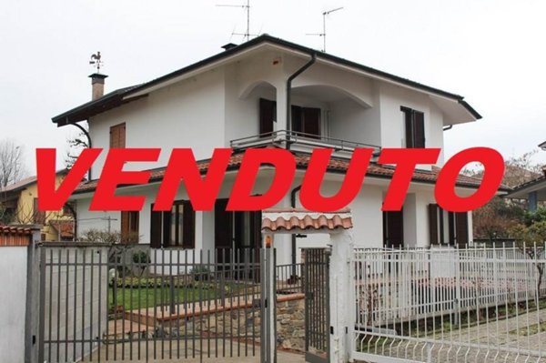 casa indipendente in vendita a Parabiago