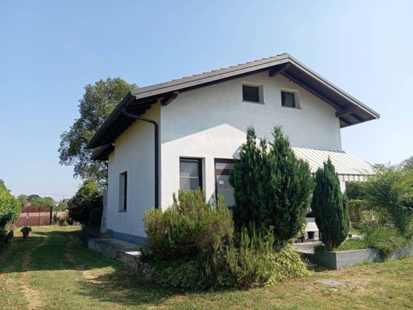 casa indipendente in vendita a Parabiago