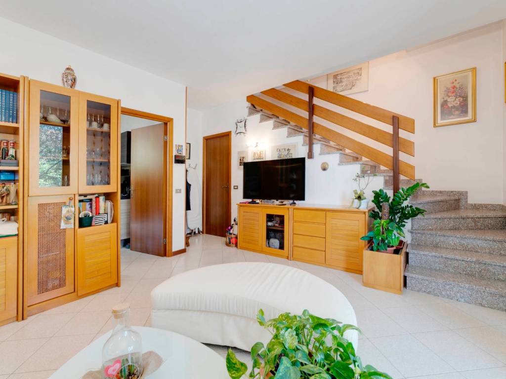 casa indipendente in vendita a Parabiago