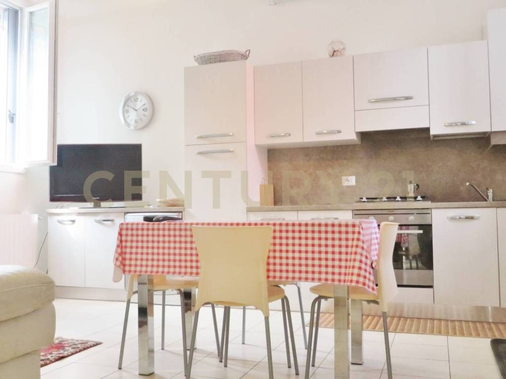 casa indipendente in vendita a Parabiago