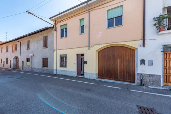 casa indipendente in vendita a Parabiago
