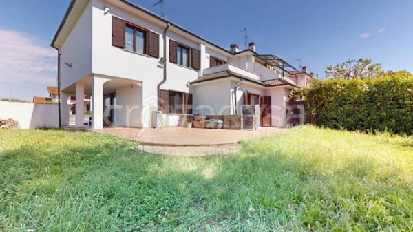 casa indipendente in vendita a Parabiago