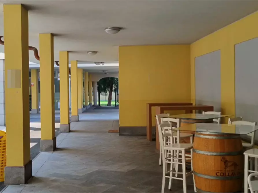 negozio in vendita a Parabiago