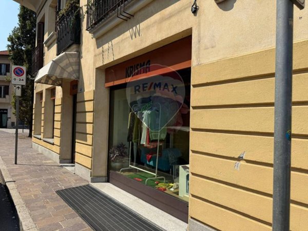 negozio in vendita a Parabiago
