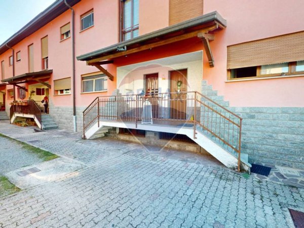 casa indipendente in vendita a Parabiago
