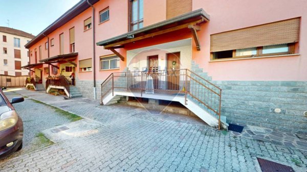 casa indipendente in vendita a Parabiago