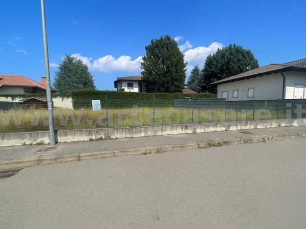 casa indipendente in vendita a Parabiago