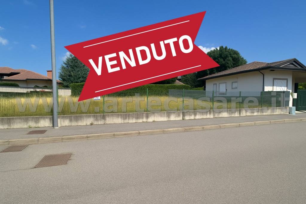 casa indipendente in vendita a Parabiago