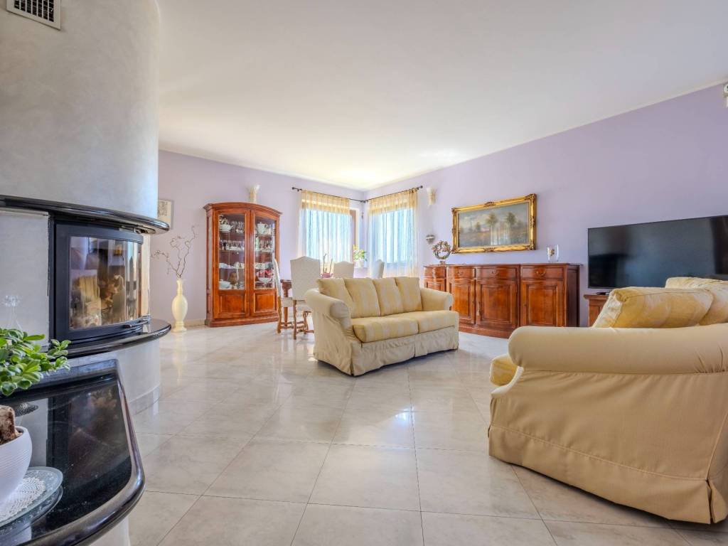 casa indipendente in vendita a Parabiago