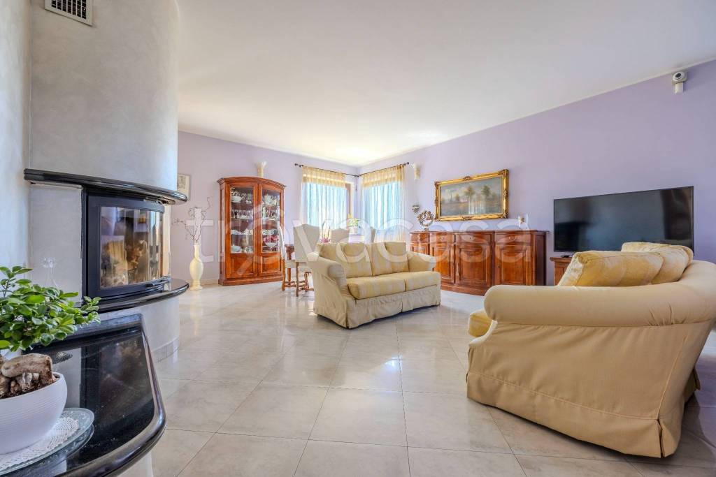 casa indipendente in vendita a Parabiago