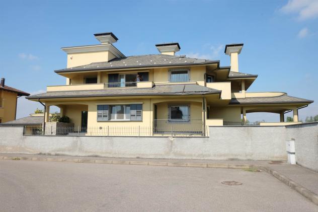 casa indipendente in vendita a Parabiago