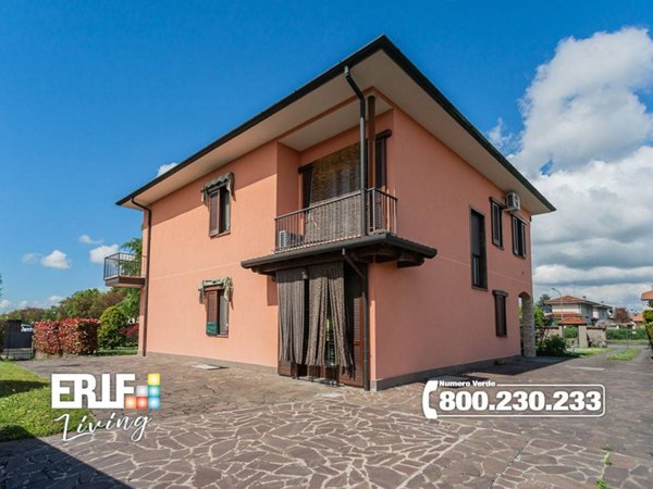 casa indipendente in vendita a Parabiago