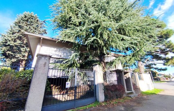 casa indipendente in vendita a Parabiago