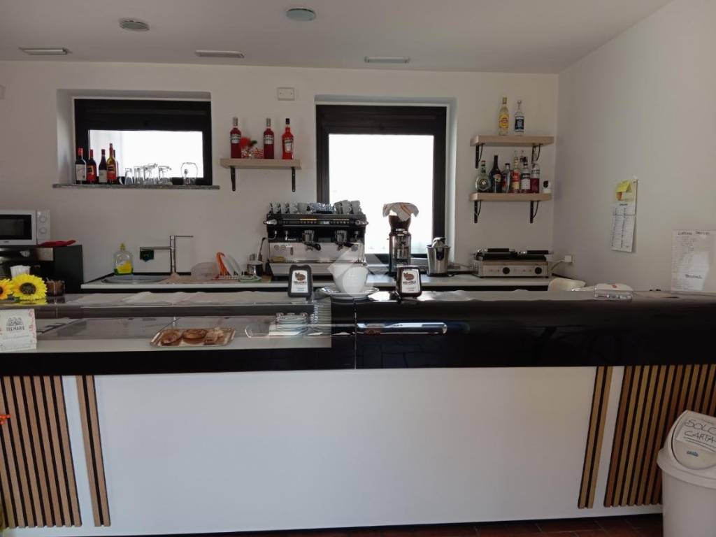 negozio in vendita a Parabiago