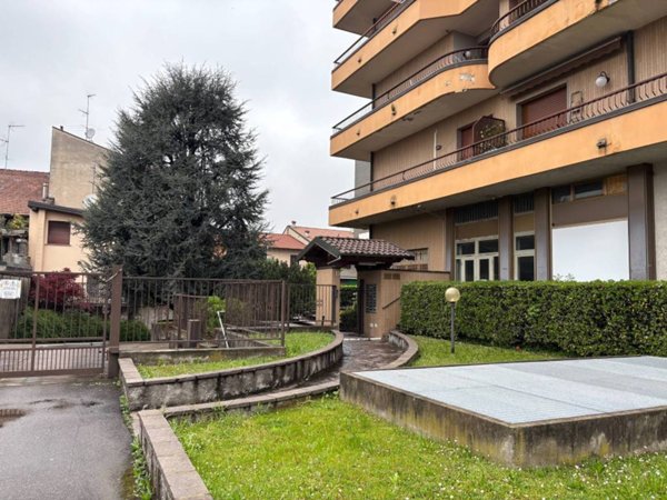 ufficio in vendita a Parabiago