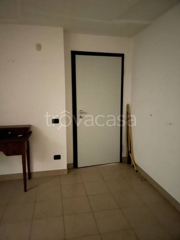 negozio in vendita a Parabiago