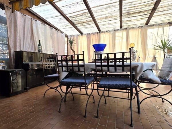 casa indipendente in vendita a Parabiago