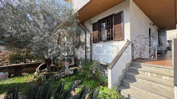 casa indipendente in vendita a Parabiago
