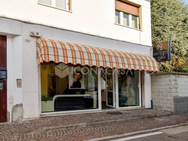 negozio in vendita a Parabiago
