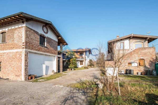 casa indipendente in vendita a Parabiago