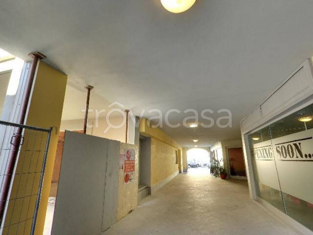 negozio in vendita a Parabiago